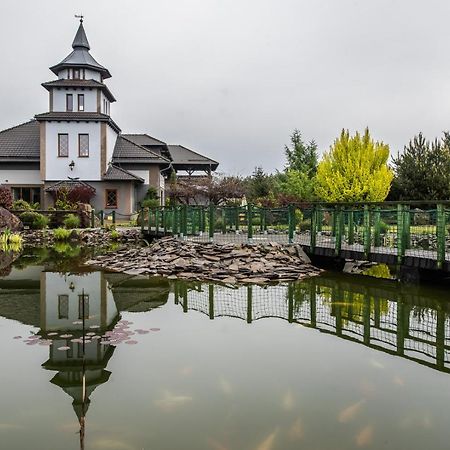 Resort Pod Lasem Kolonowskie Exteriér fotografie